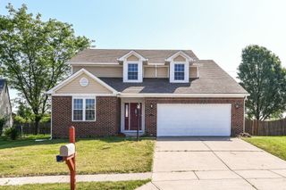 6384 Hillview Circle, Fishers, IN 46038