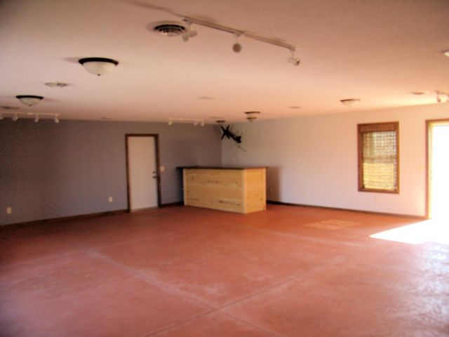 7402 S 800 E, Hamilton, IN 46761