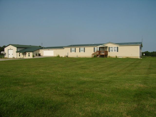7402 S 800 E, Hamilton, IN 46761