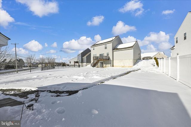 631 FIELDSTONE DR, Annville, PA 17003