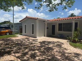 5317 Harrison St 0, Hollywood, FL 33021
