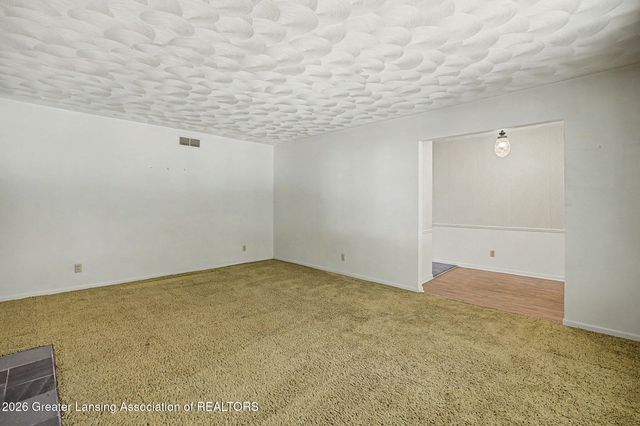 1921 Briarwood Drive, Lansing, MI 48917