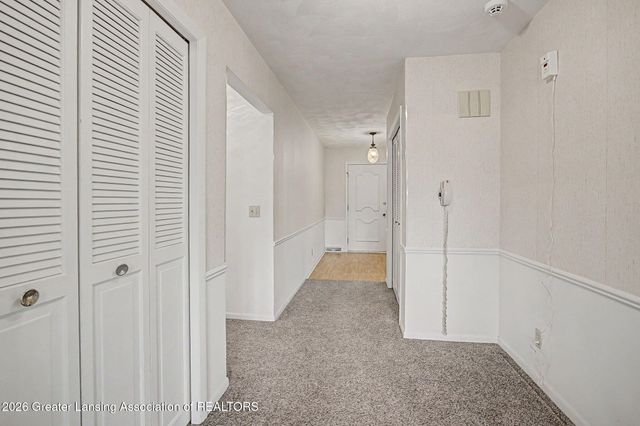 1921 Briarwood Drive, Lansing, MI 48917