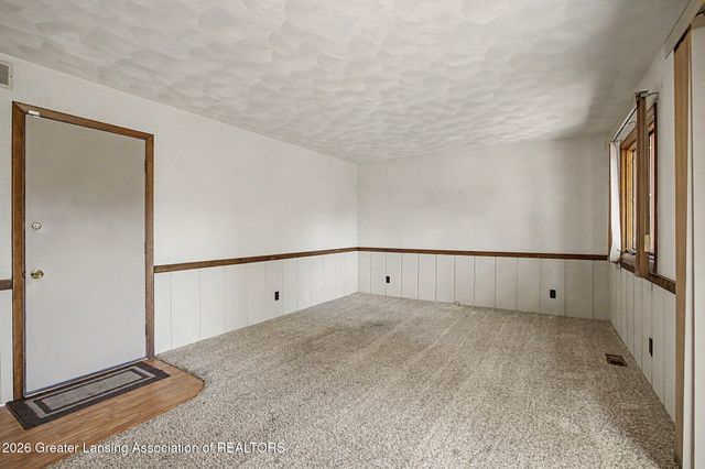 1921 Briarwood Drive, Lansing, MI 48917