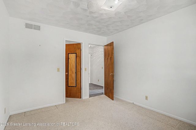 1921 Briarwood Drive, Lansing, MI 48917