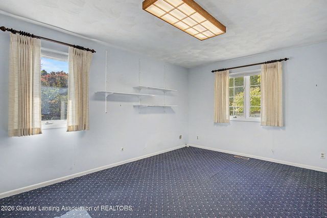 1921 Briarwood Drive, Lansing, MI 48917
