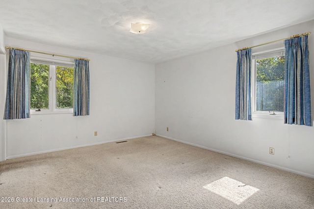 1921 Briarwood Drive, Lansing, MI 48917