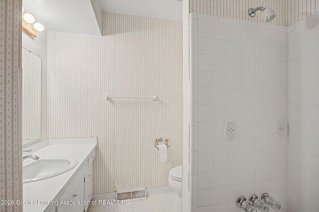 1921 Briarwood Drive, Lansing, MI 48917