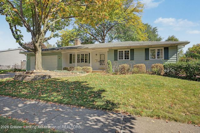 1921 Briarwood Drive, Lansing, MI 48917