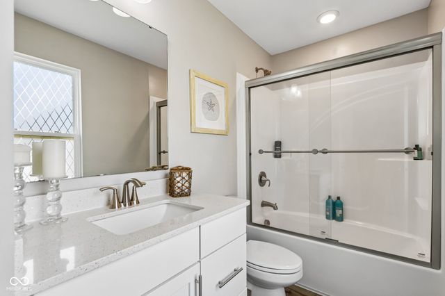 9847 Virginia Pine Drive, Fishers, IN 46040