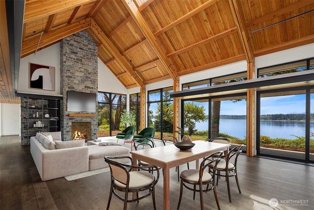 15137 Henderson Road, Bainbridge Island, WA 98110