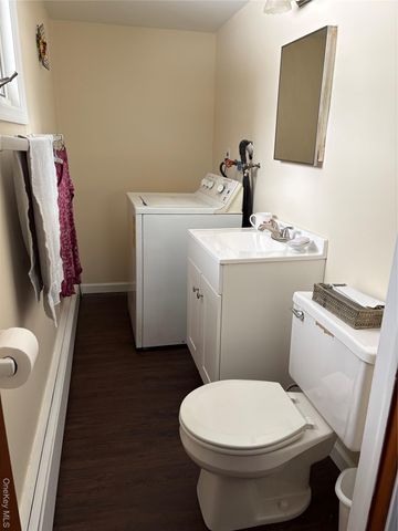 2191 Walsall Street, Seaford, NY 11783