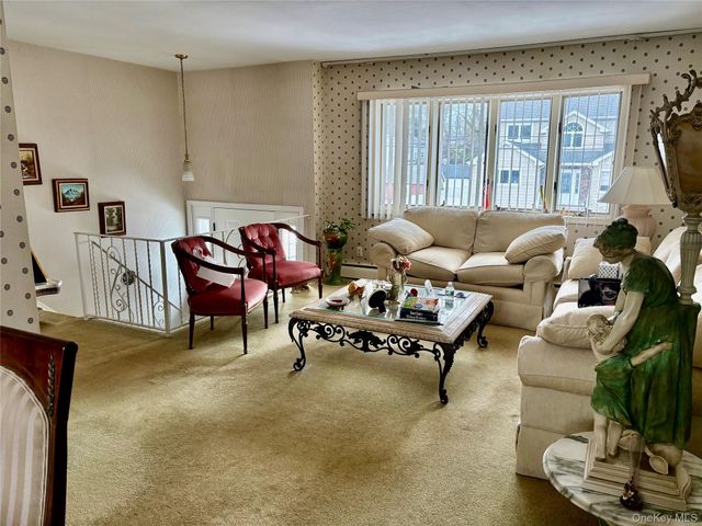 2191 Walsall Street, Seaford, NY 11783