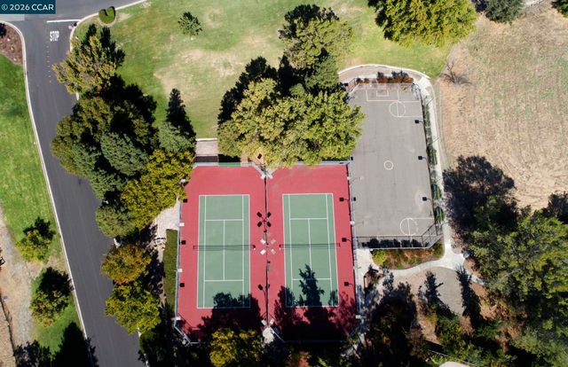 770 Highbridge Ln, Danville, CA 94526