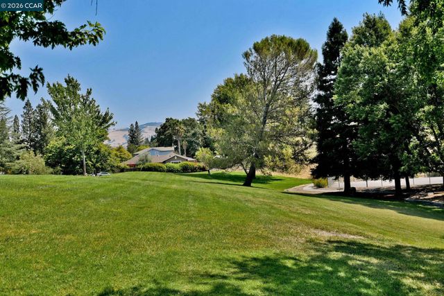 770 Highbridge Ln, Danville, CA 94526