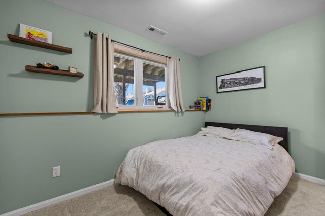 8690 Chanhassen Hills Drive N, Chanhassen, MN 55317