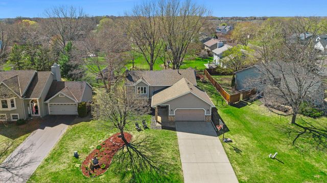 8690 Chanhassen Hills Drive N, Chanhassen, MN 55317
