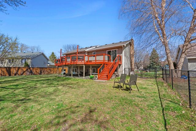 8690 Chanhassen Hills Drive N, Chanhassen, MN 55317