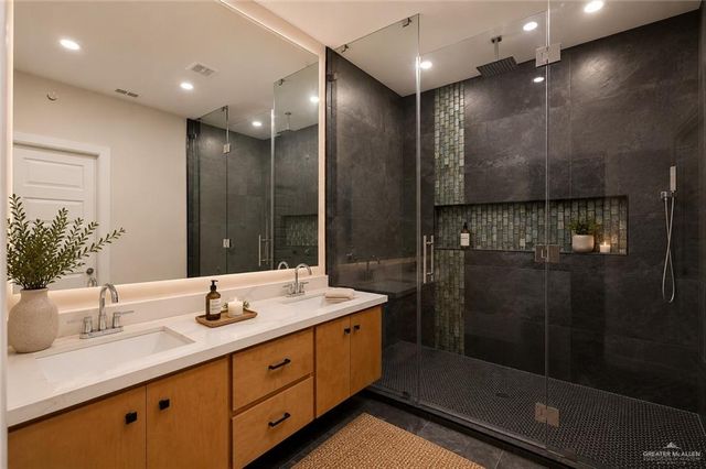 1420 Providence Avenue, Mcallen, TX 78504