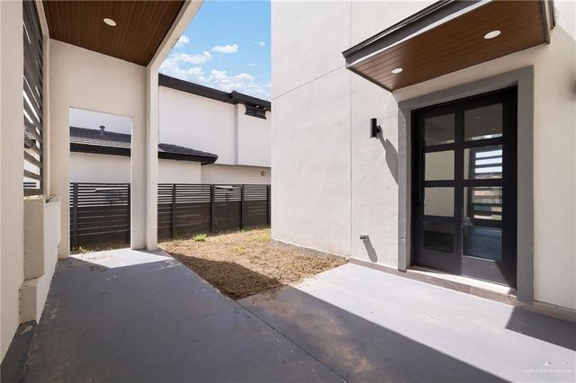 1420 Providence Avenue, Mcallen, TX 78504