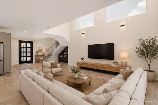1420 Providence Avenue, Mcallen, TX 78504
