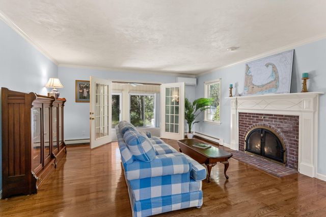 39 Spinnaker Lane, Pocasset, MA 02559