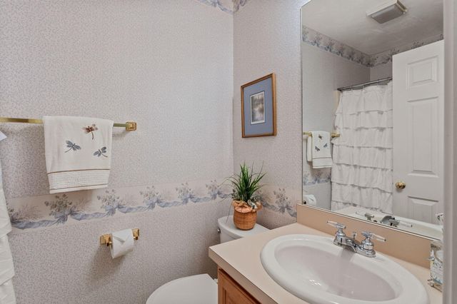 39 Spinnaker Lane, Pocasset, MA 02559