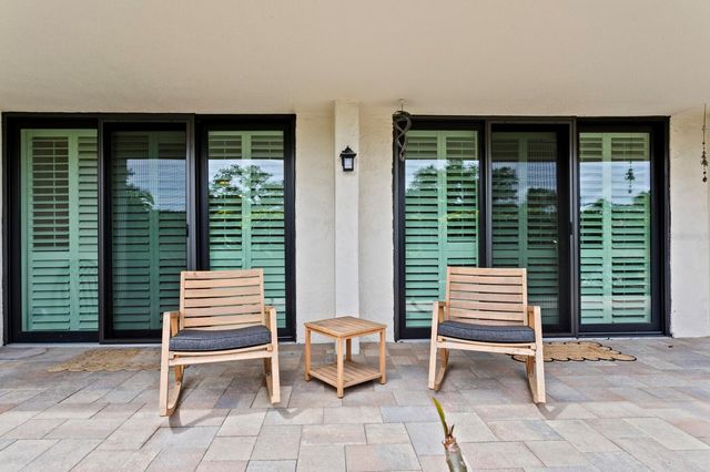 100 OAKMONT 105, Belleair, FL 33756