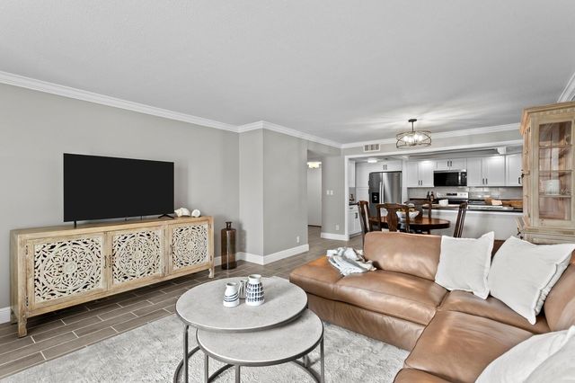 100 OAKMONT 105, Belleair, FL 33756