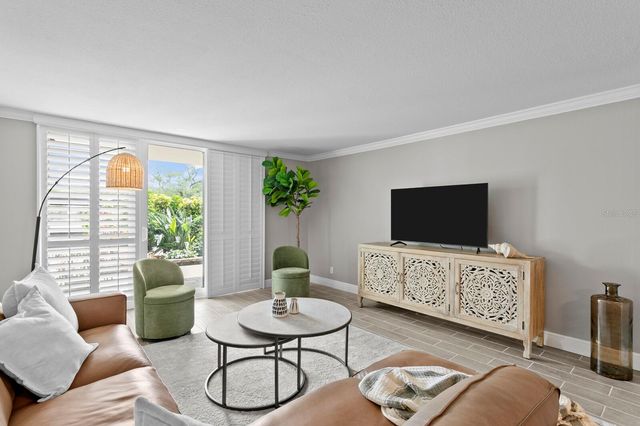 100 OAKMONT 105, Belleair, FL 33756