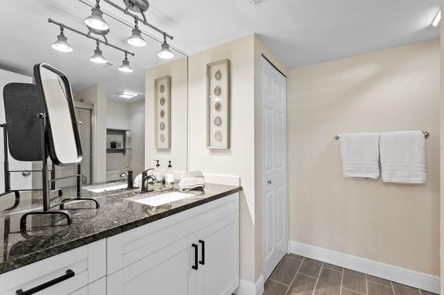 100 OAKMONT 105, Belleair, FL 33756