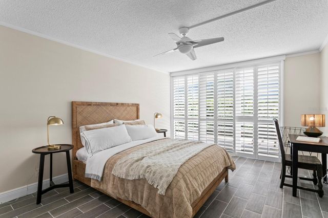 100 OAKMONT 105, Belleair, FL 33756
