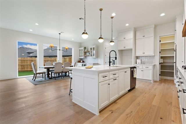 12704 Cobblestone Curve Road, Oklahoma City, OK 73142