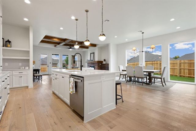 12704 Cobblestone Curve Road, Oklahoma City, OK 73142