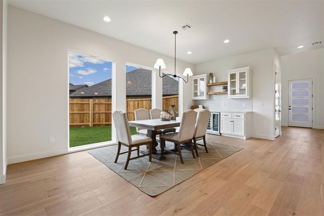 12704 Cobblestone Curve Road, Oklahoma City, OK 73142