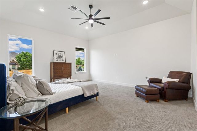 12704 Cobblestone Curve Road, Oklahoma City, OK 73142