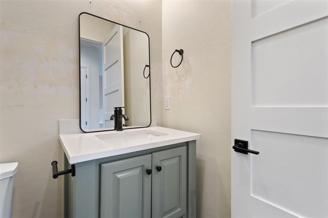 12704 Cobblestone Curve Road, Oklahoma City, OK 73142