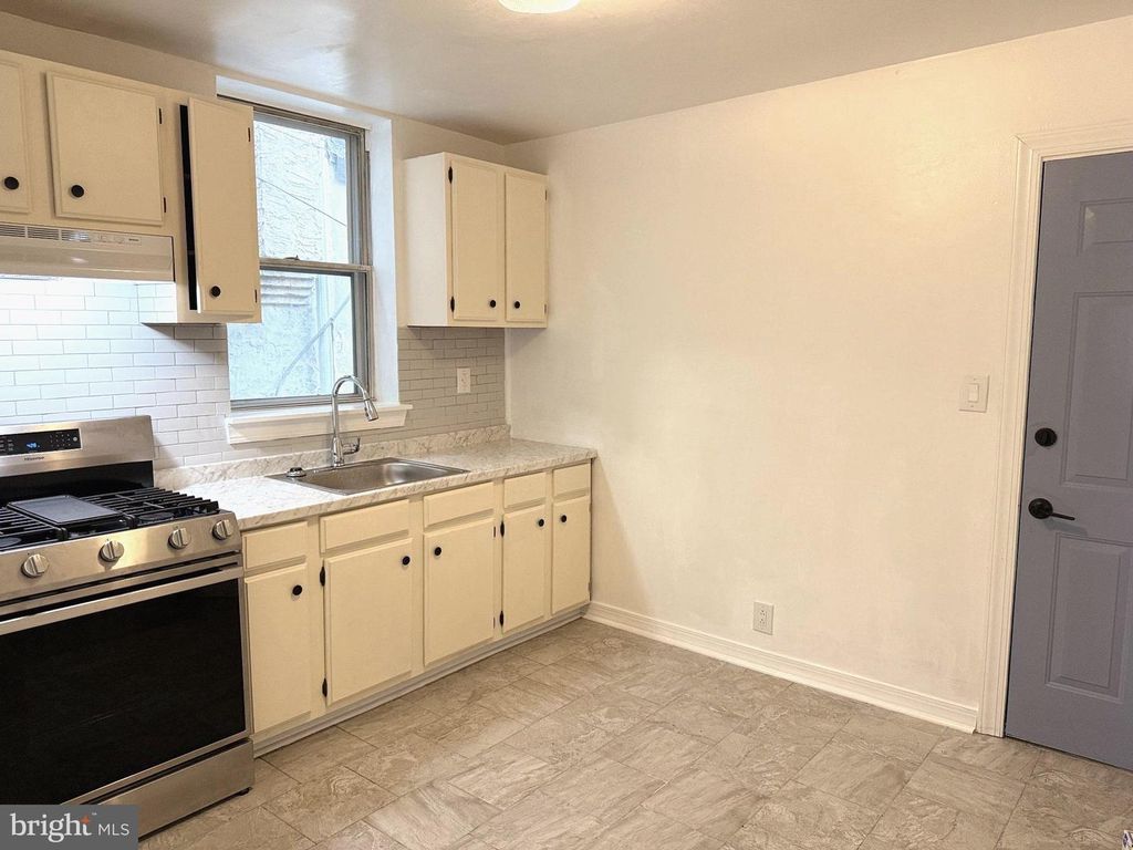 11 N HIRST ST, PHILADELPHIA, PA 19139 — photo 4