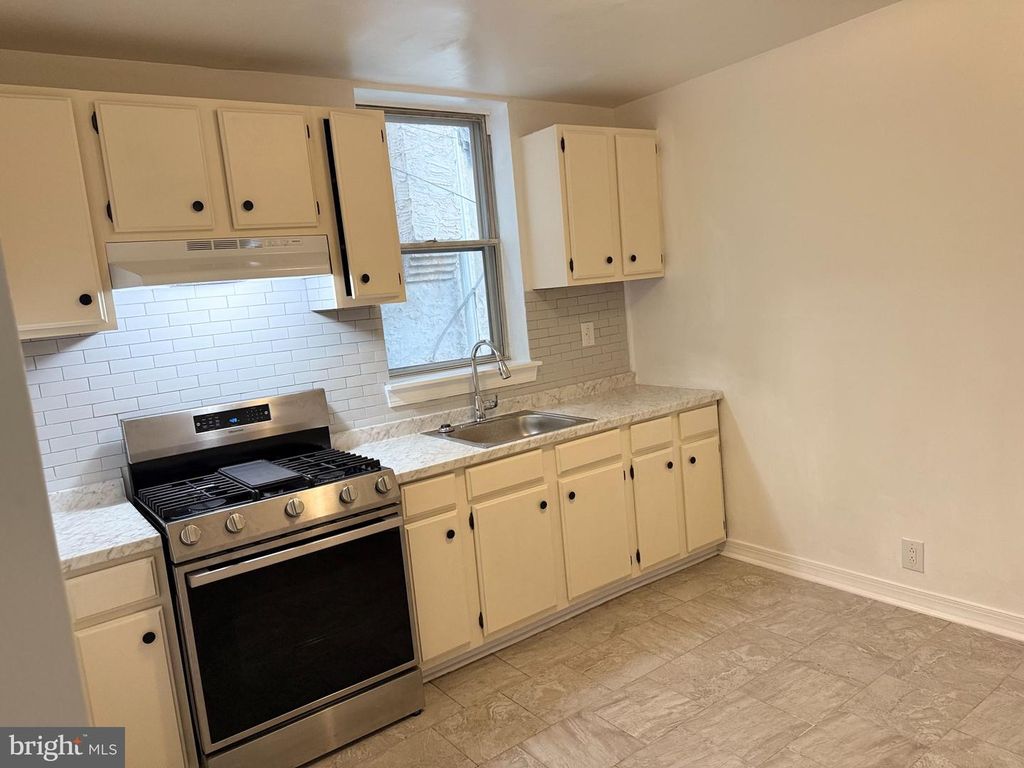 11 N HIRST ST, PHILADELPHIA, PA 19139 — photo 5