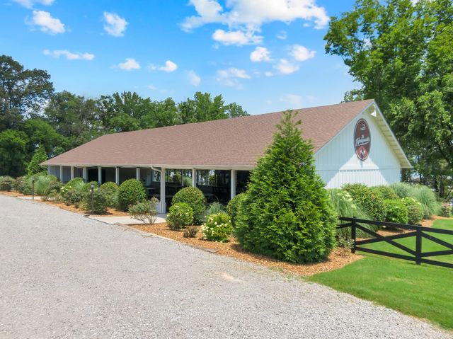 58 Island Way, Winchester, TN 37398