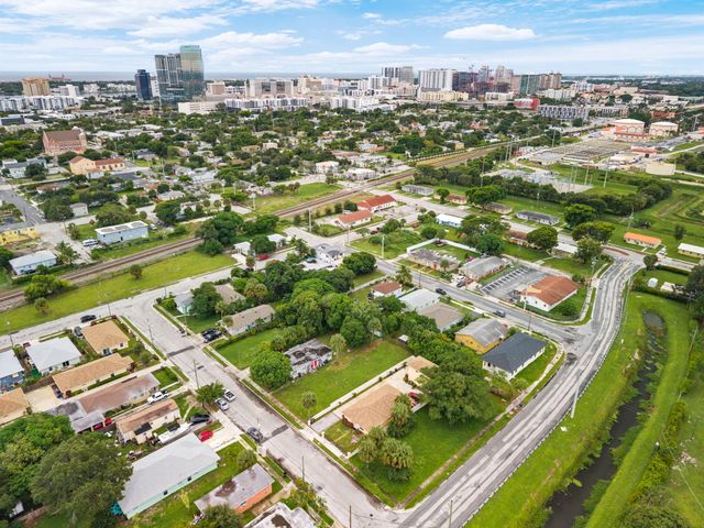 1120 9TH Street, West Palm Beach, FL 33401