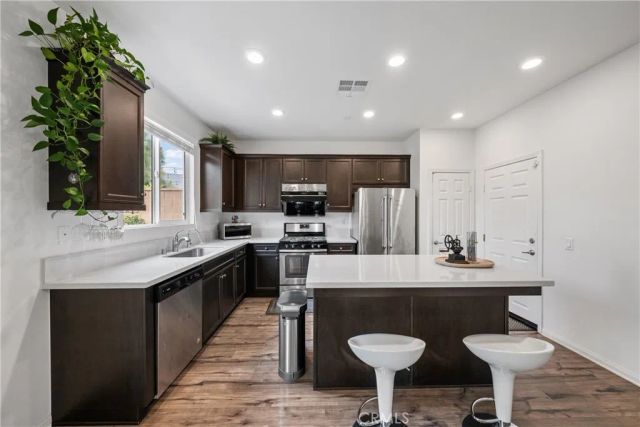 5580 Bertini Way, Fontana, CA 92336