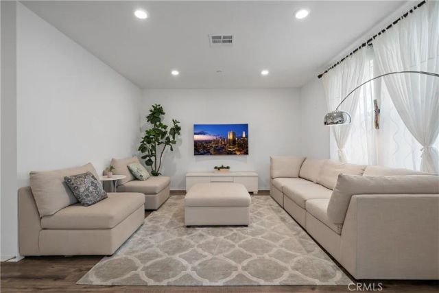 5580 Bertini Way, Fontana, CA 92336