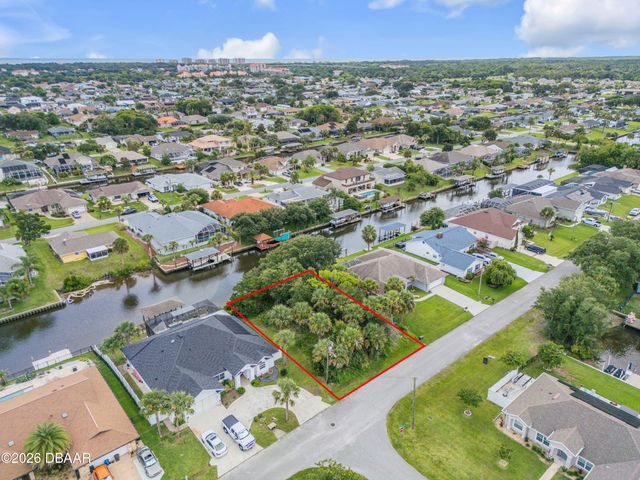 9 N Christopher Court, Palm Coast, FL 32137