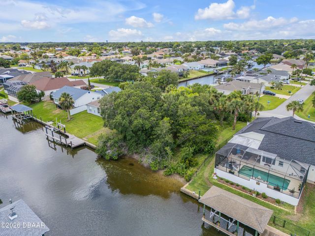 9 N Christopher Court, Palm Coast, FL 32137