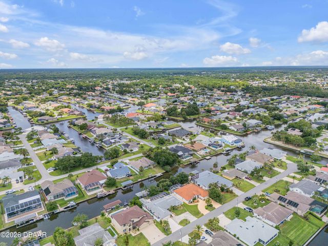9 N Christopher Court, Palm Coast, FL 32137