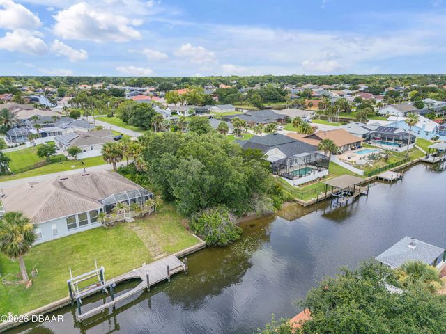 9 N Christopher Court, Palm Coast, FL 32137