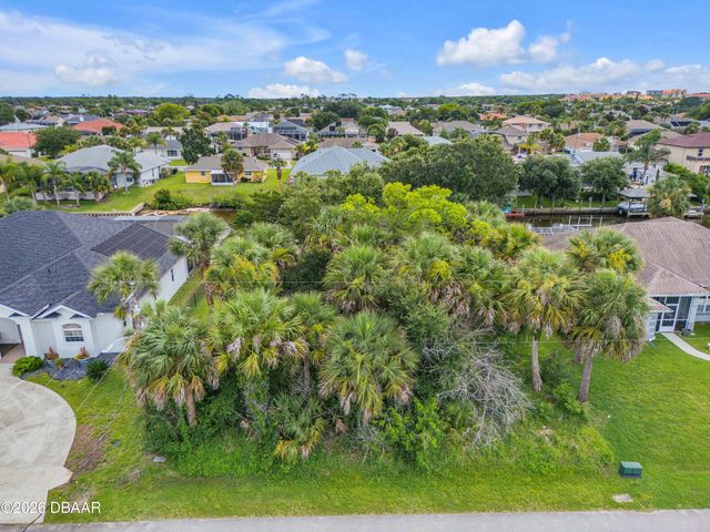 9 N Christopher Court, Palm Coast, FL 32137