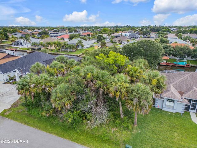 9 N Christopher Court, Palm Coast, FL 32137