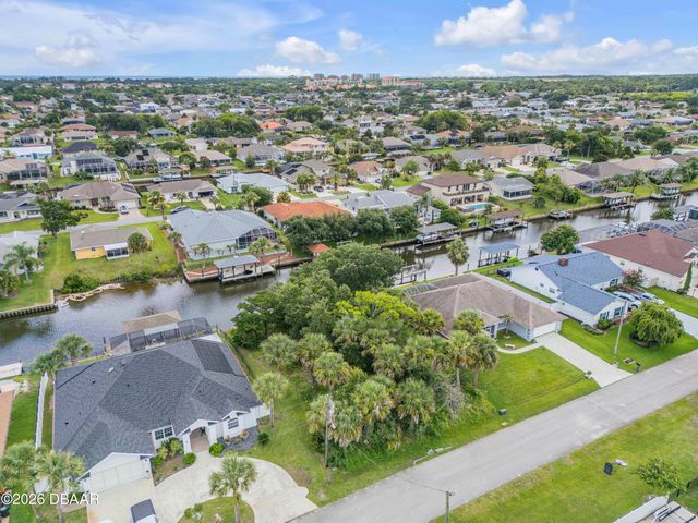 9 N Christopher Court, Palm Coast, FL 32137